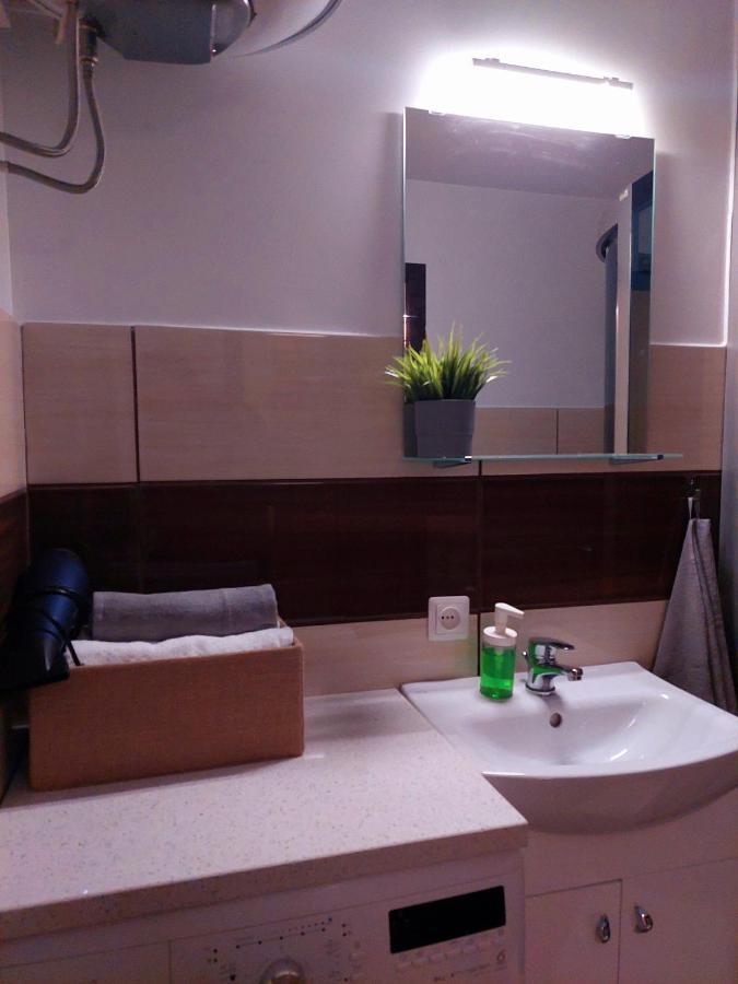 M14 Apartment กูลเบเน ภายนอก รูปภาพ